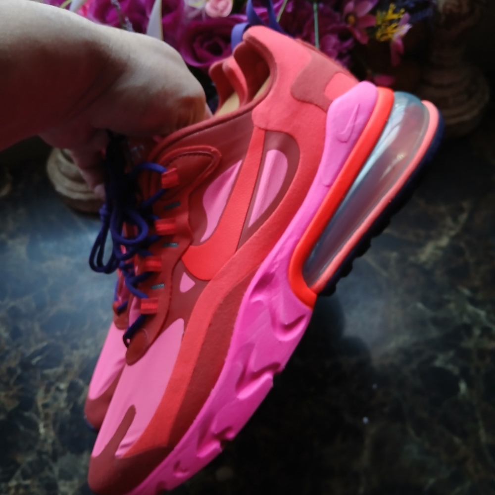 Nike Air Max 270 React Streetwear/Lifestyle Athletic Shoes Size 7 Women - Picture 9 of 15